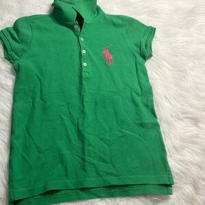 Green polo Ralph Lauren size 6x. Excellent condition.